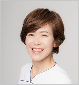 吉山 登志子 氏